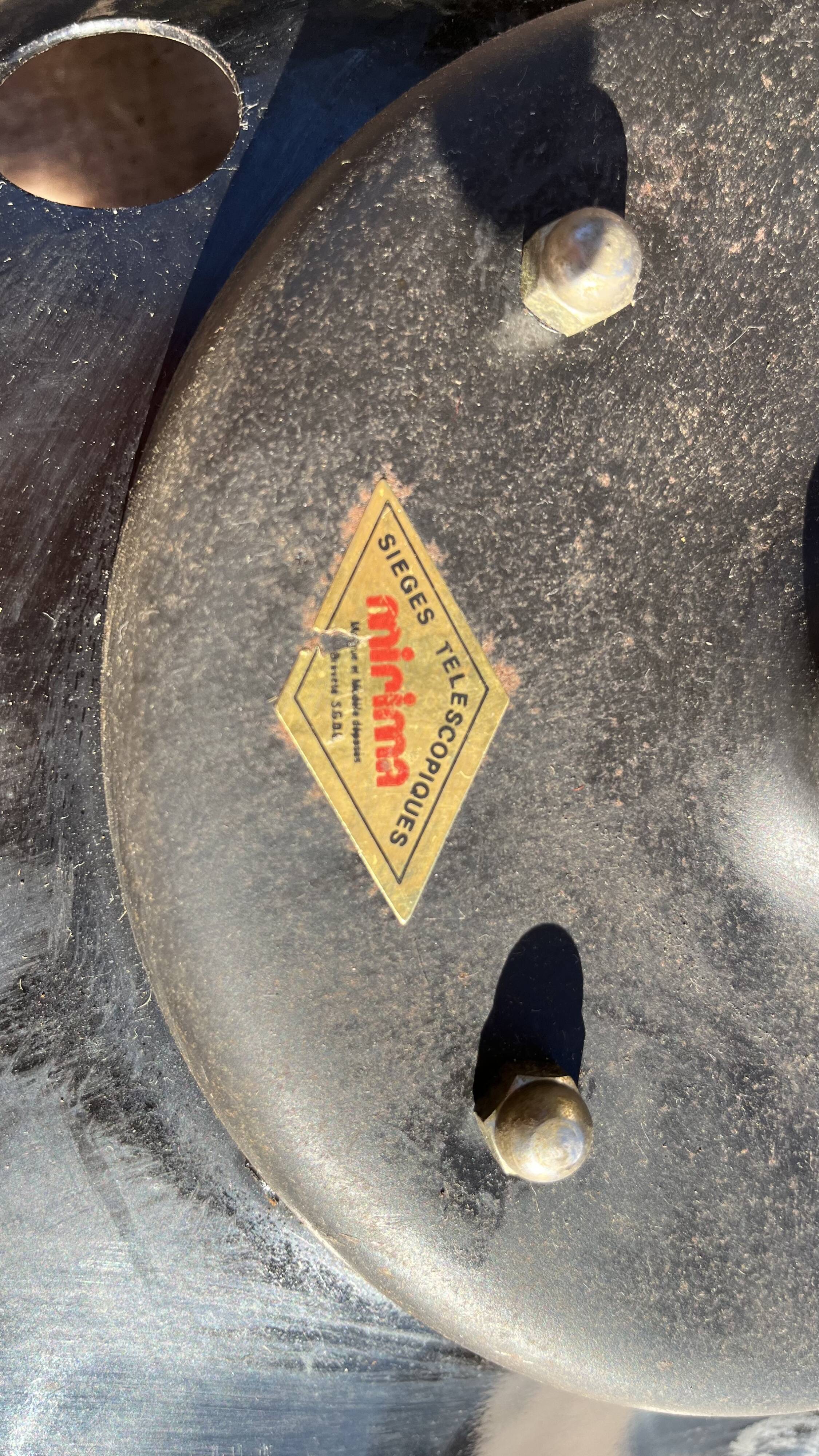 Mirima telescopic seat