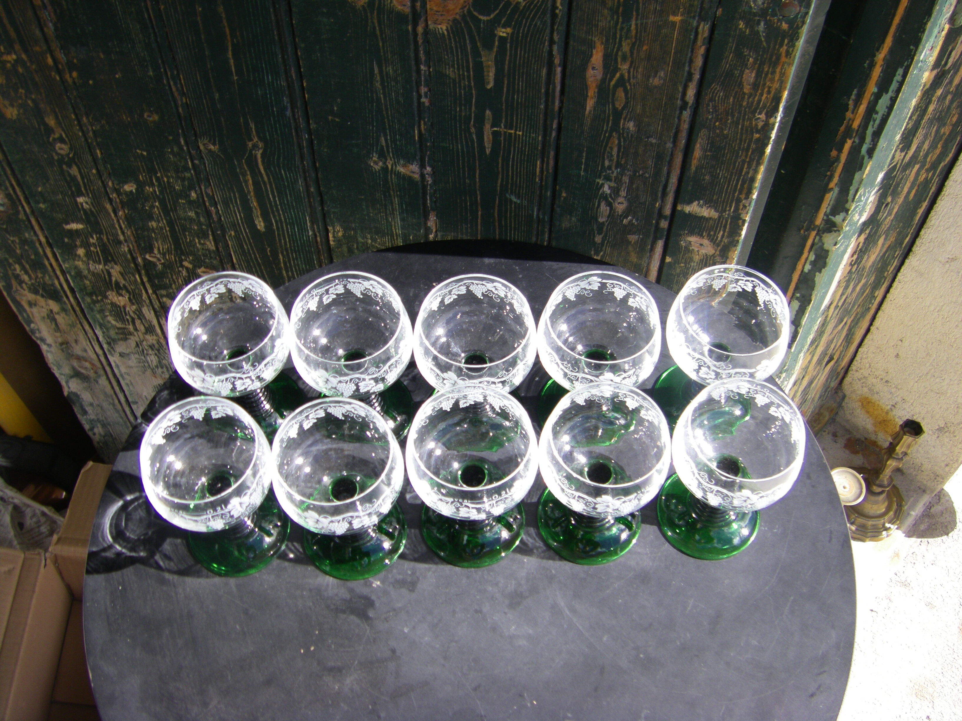 Ten white wine glasses from Alsace "Roemer"