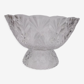 Crystal standing fruit cup