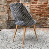 Chaise tonneau retapissée