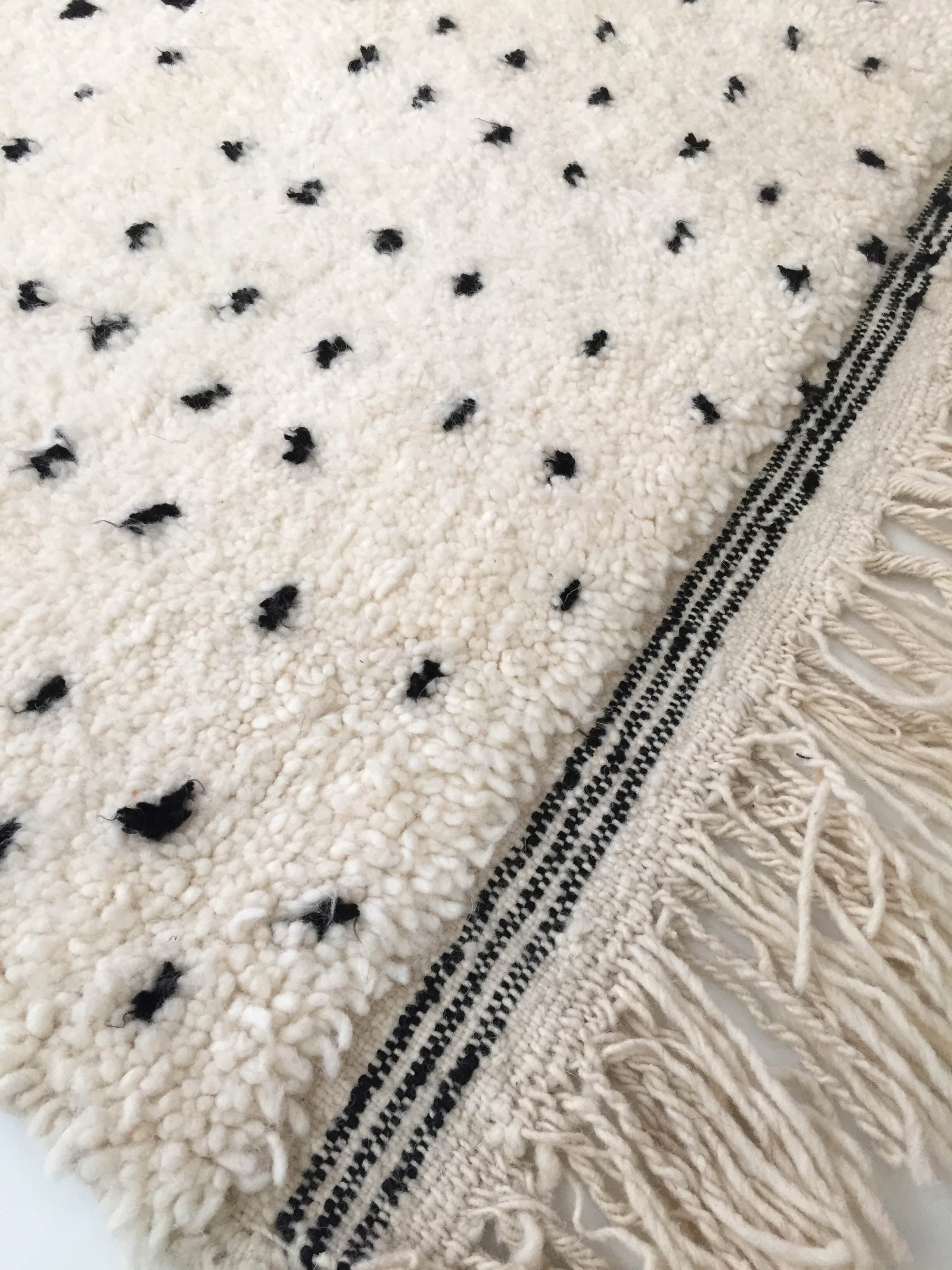 Moroccan Berber carpet Beni Ouarain ecru with black polka dots 223x160cm