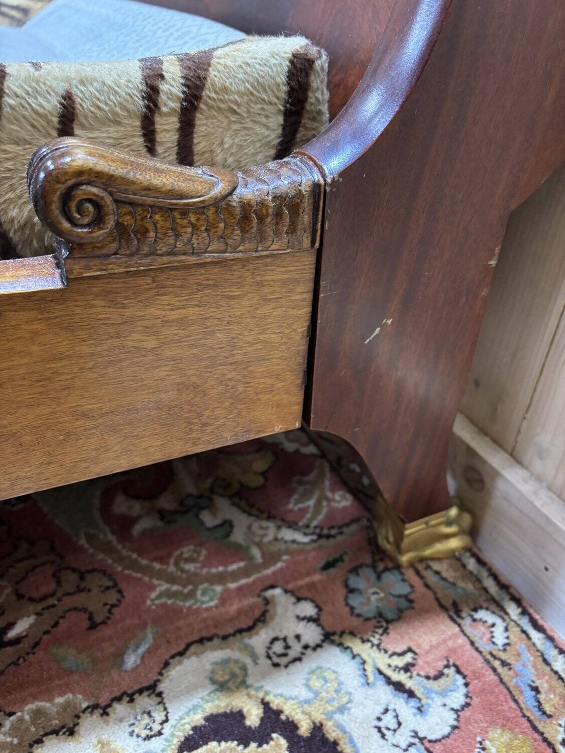 Lits jumeaux de style empire en acajou