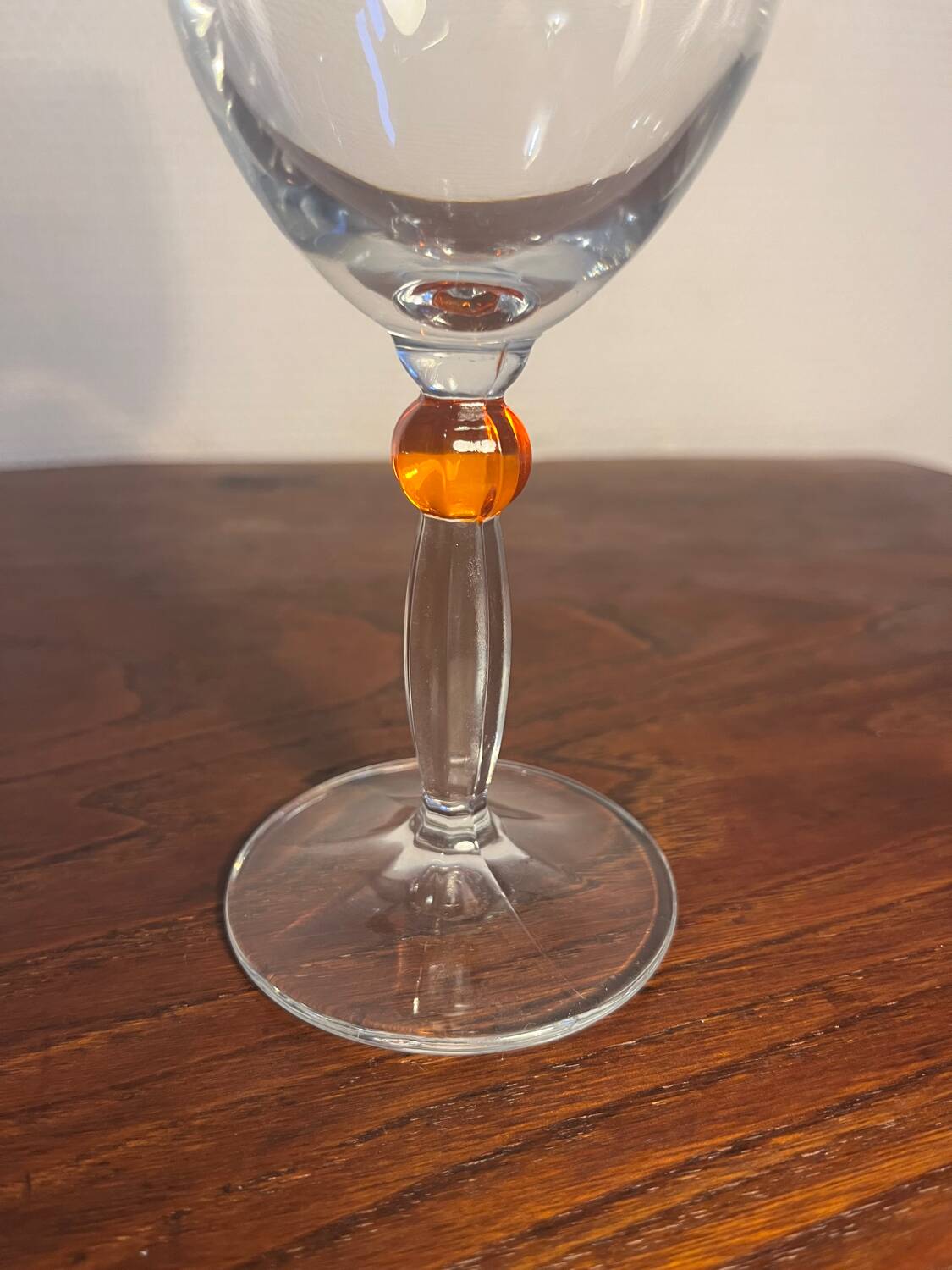 Verre à pied eau vin