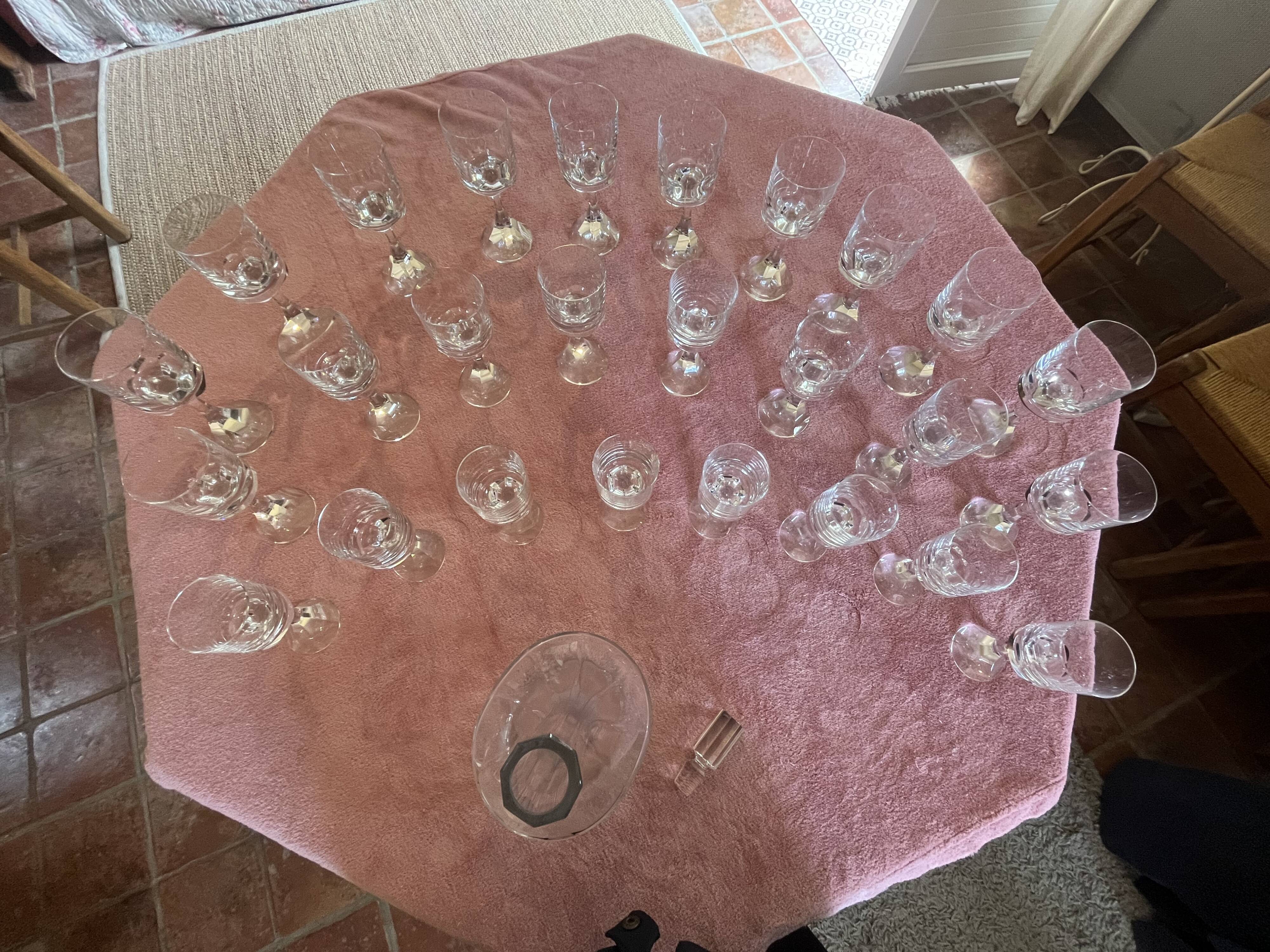Service Baccarat Narcisse (1972) : 28 verres et carafe
