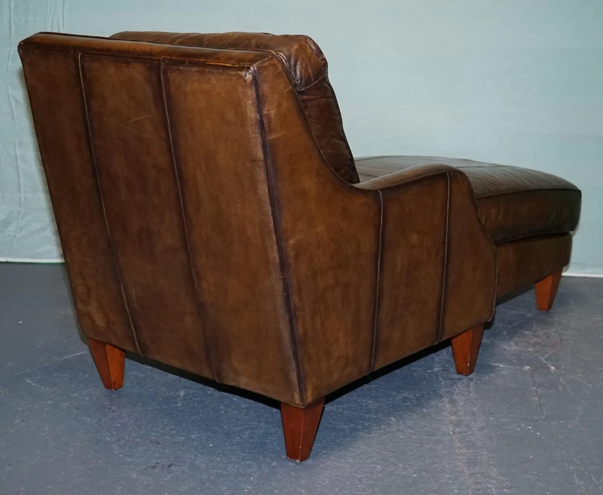 Chaise Longue en Cuir Teint à la Main