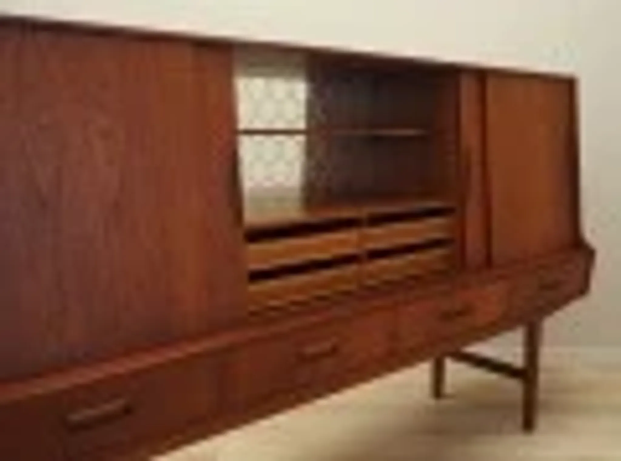 Buffet en teck, design danois, années 1960, production : Danemark