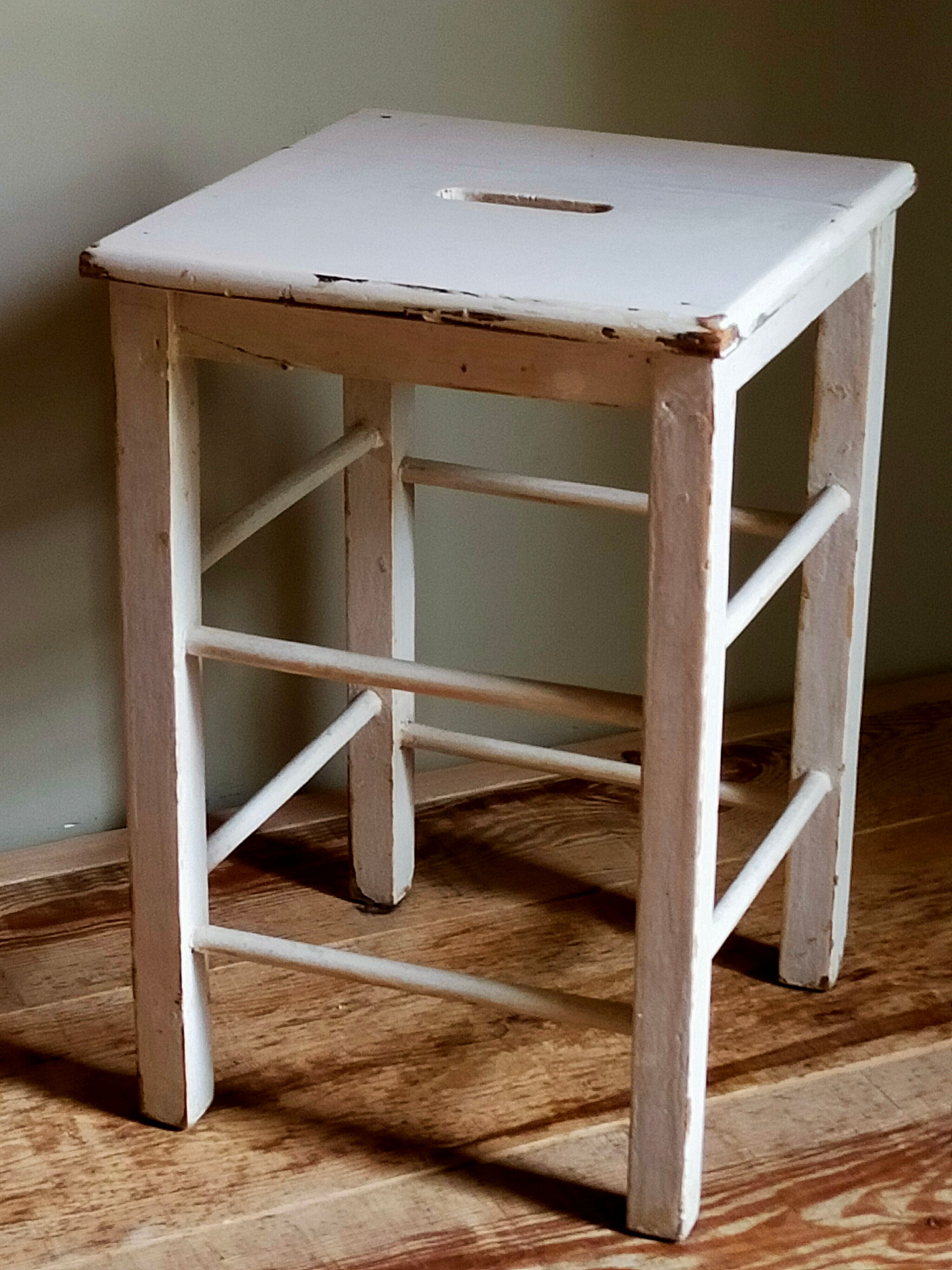 Workshop stool in vintage patinated solid wood