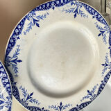 2 cake plates 'iron earth'