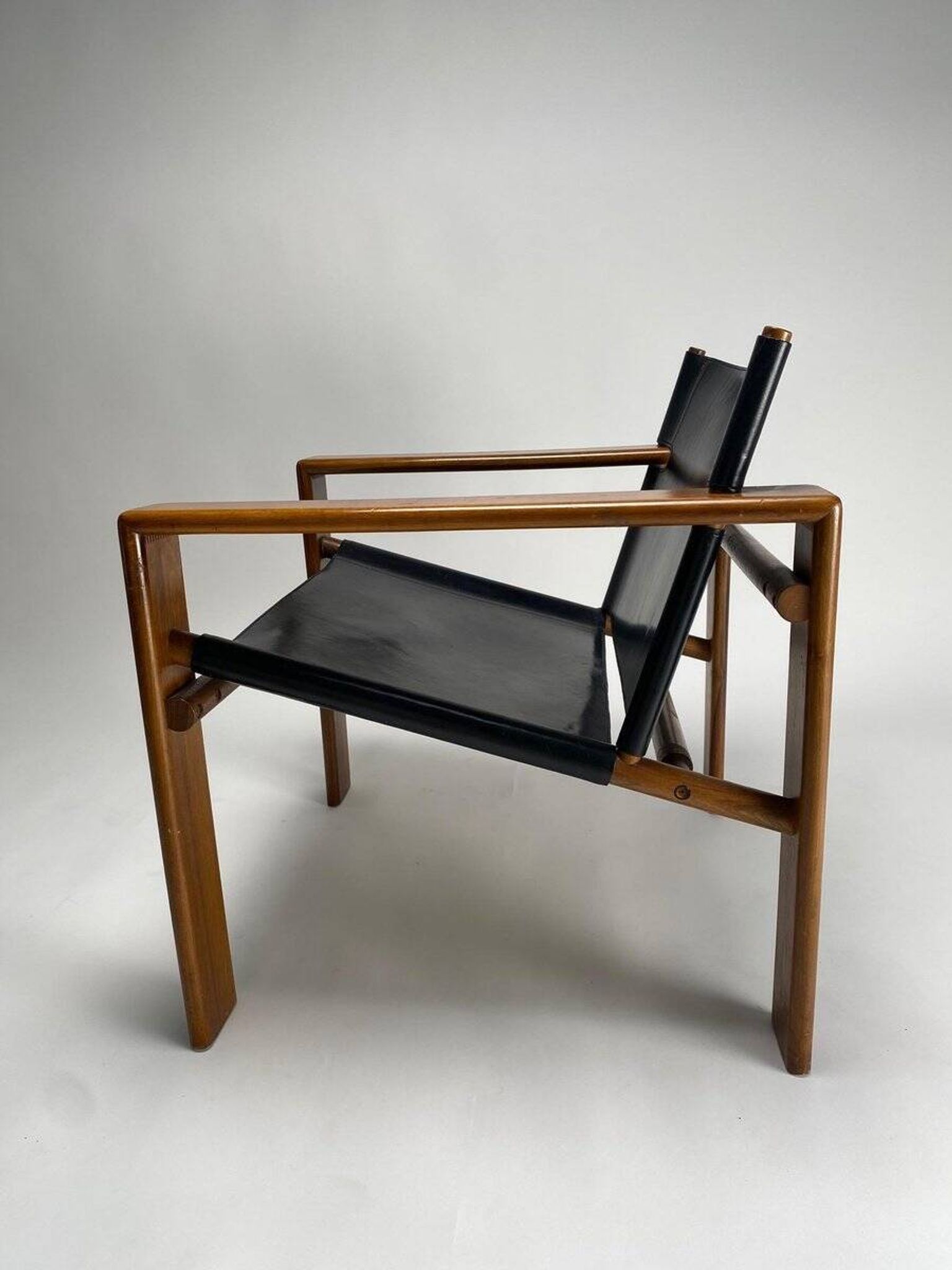 Mid-Century Armchairs in Wood & Leather attributed to Tarcisio Colzani, Italy, 1960s
