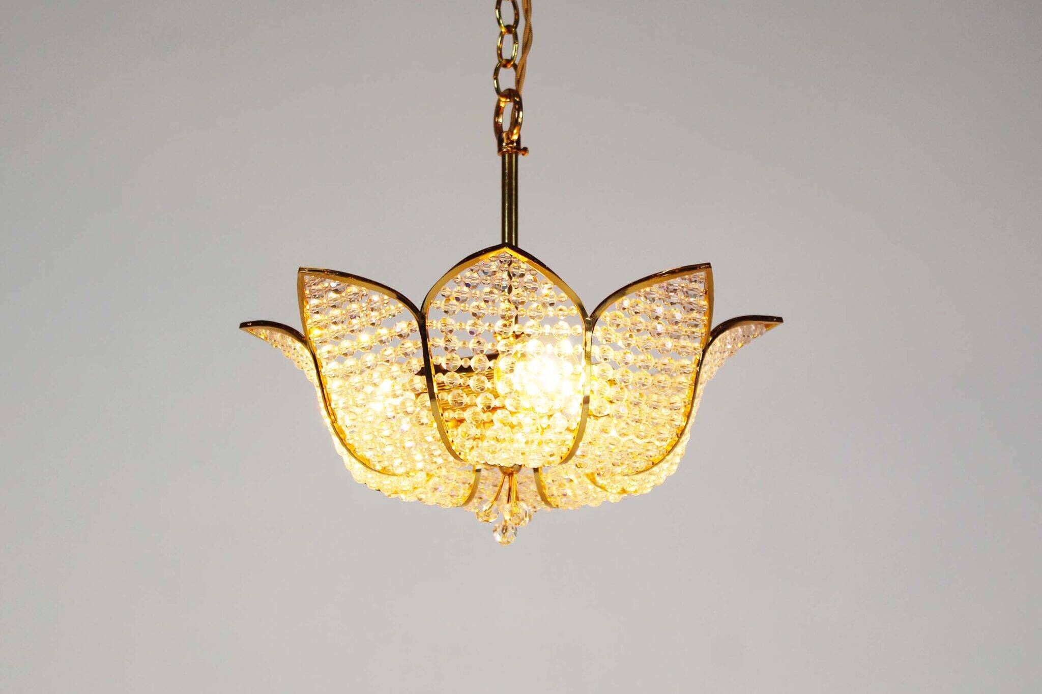 Medium sized crystal glass ‘Tole’ chandelier light by Palwa, Germany 1970’s