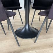 Dining table in walnut AM.PM