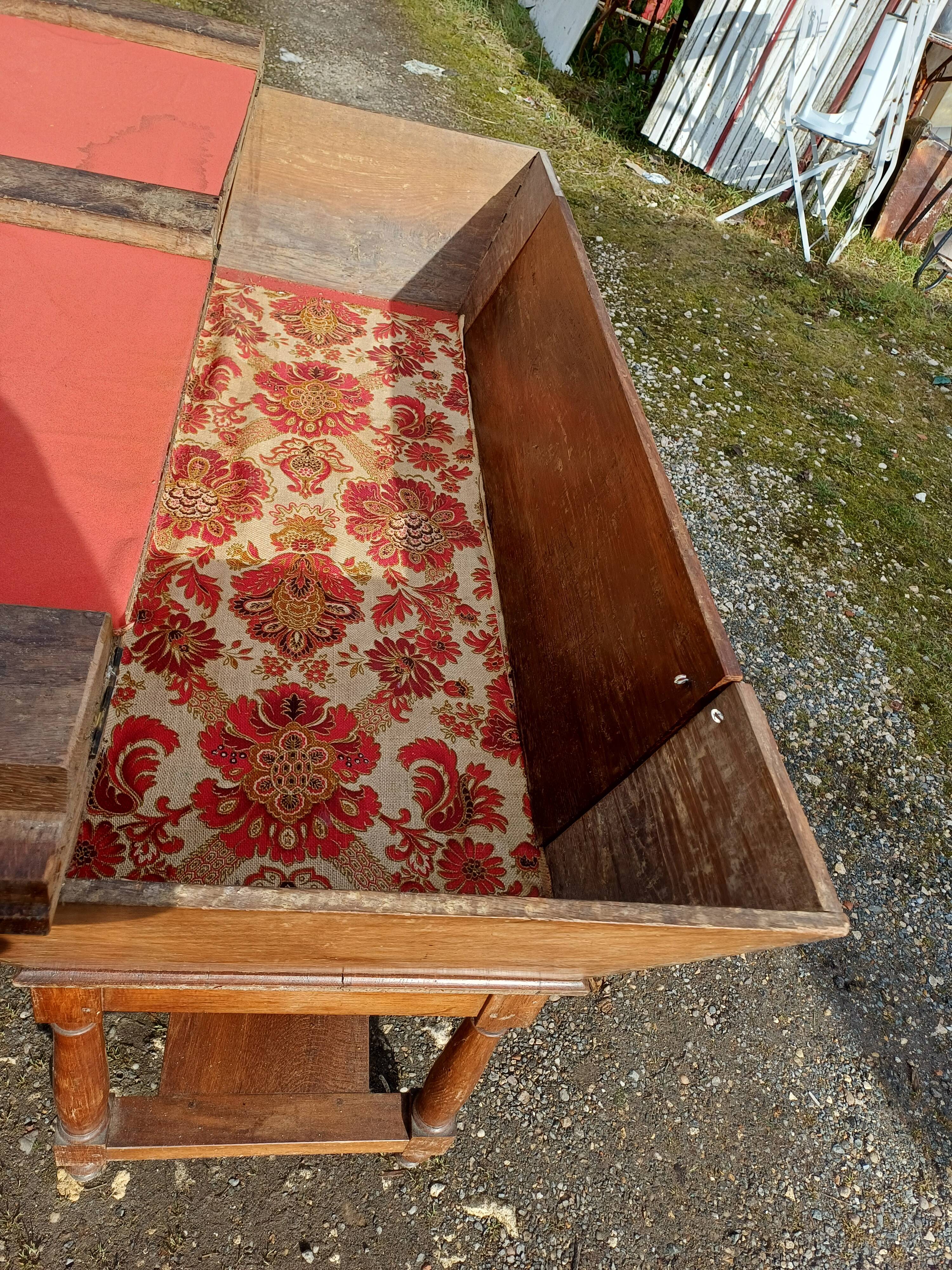 Provençal bread bin in oak 19th