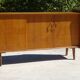 Enfilade vintage aux pieds compas par SAM