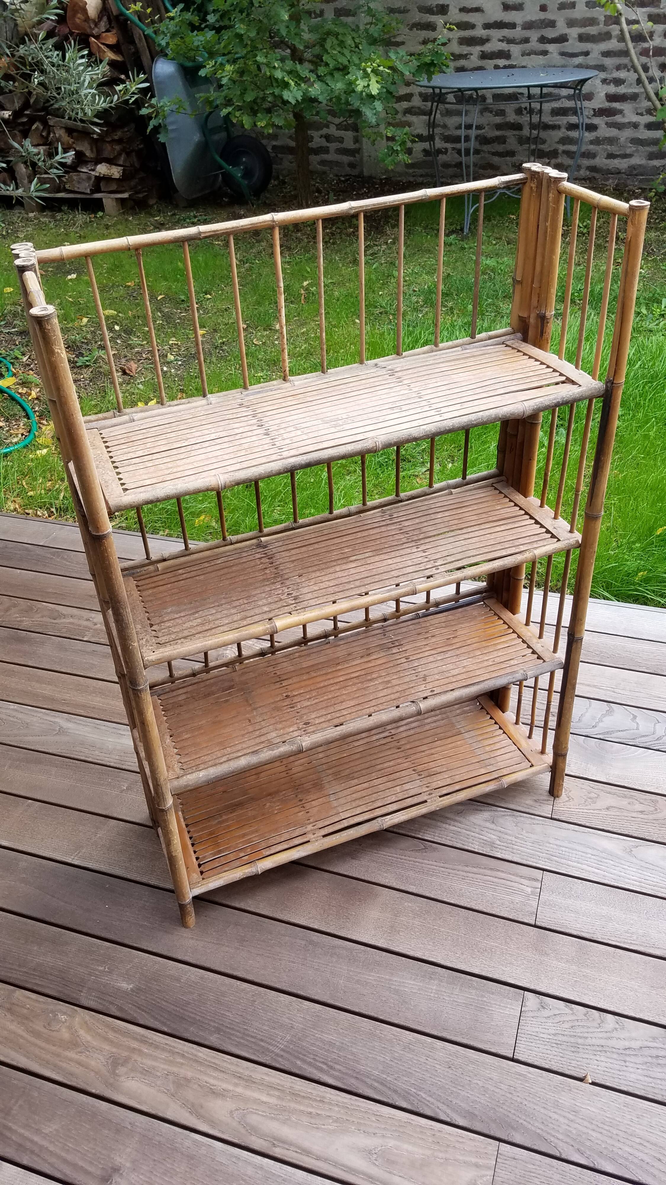 Bamboo shelf, foldable