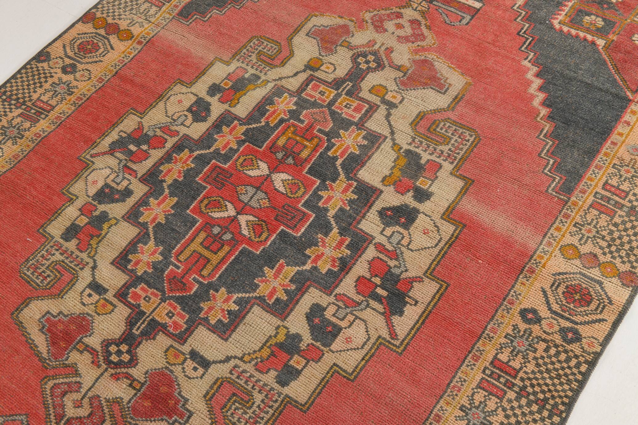 4x7 Navy Blue & Red Vintage Persian Rug, 136x224Cm