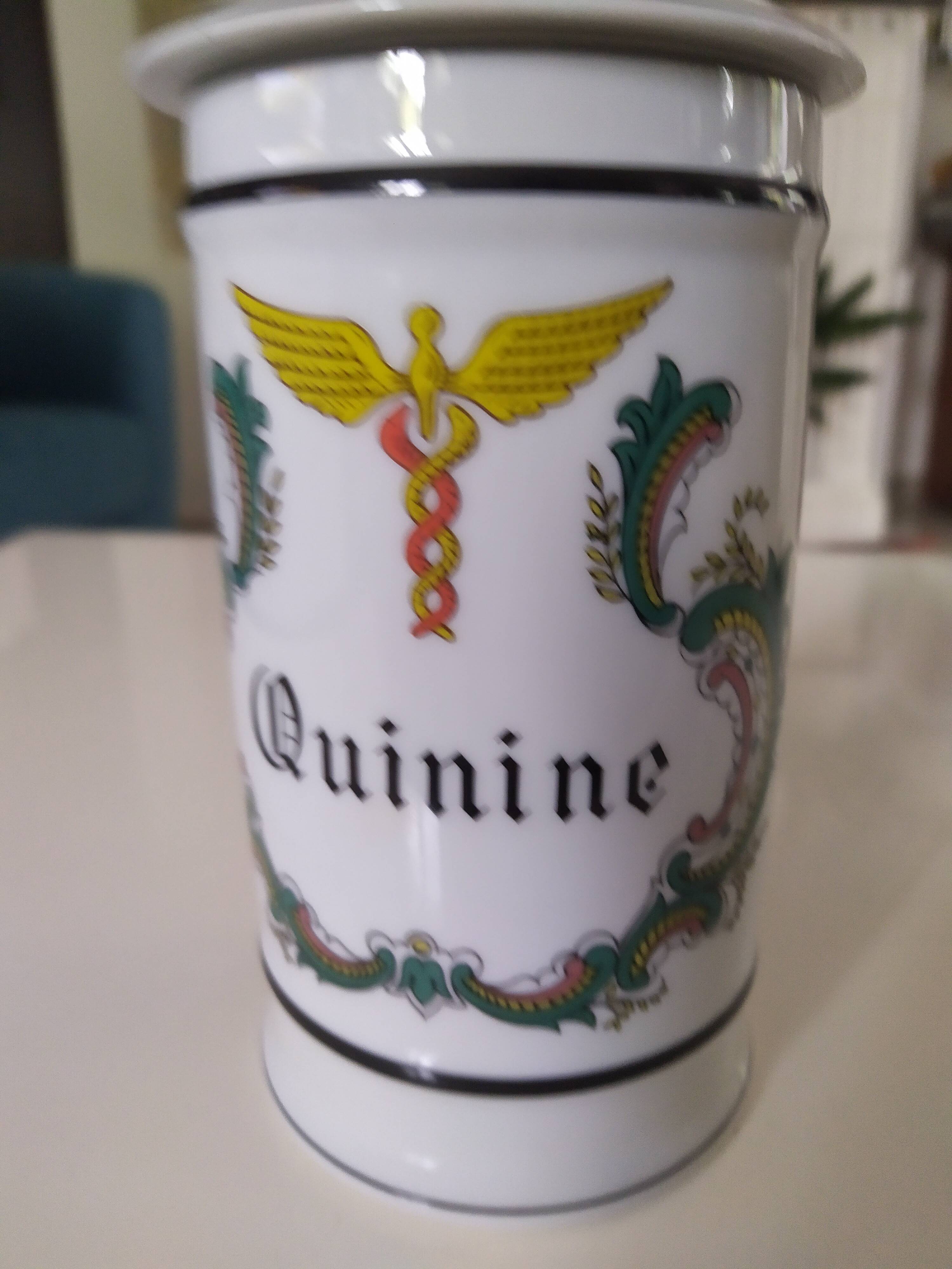 Apothecary pot - Quinine