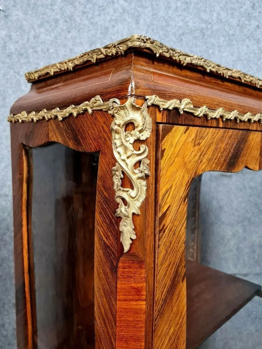 Antique display cabinet in Louis XV / Transition style – marquetry wood and bronze fittings.