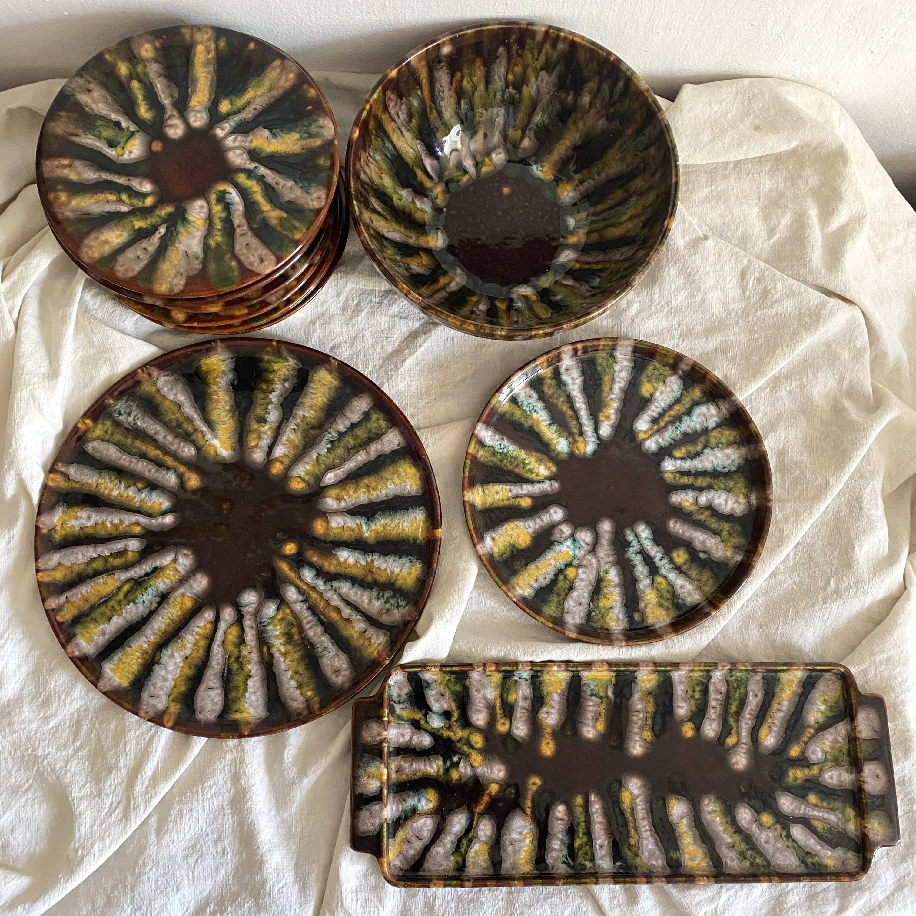 Saint Jean de Bretagne earthenware dessert plates