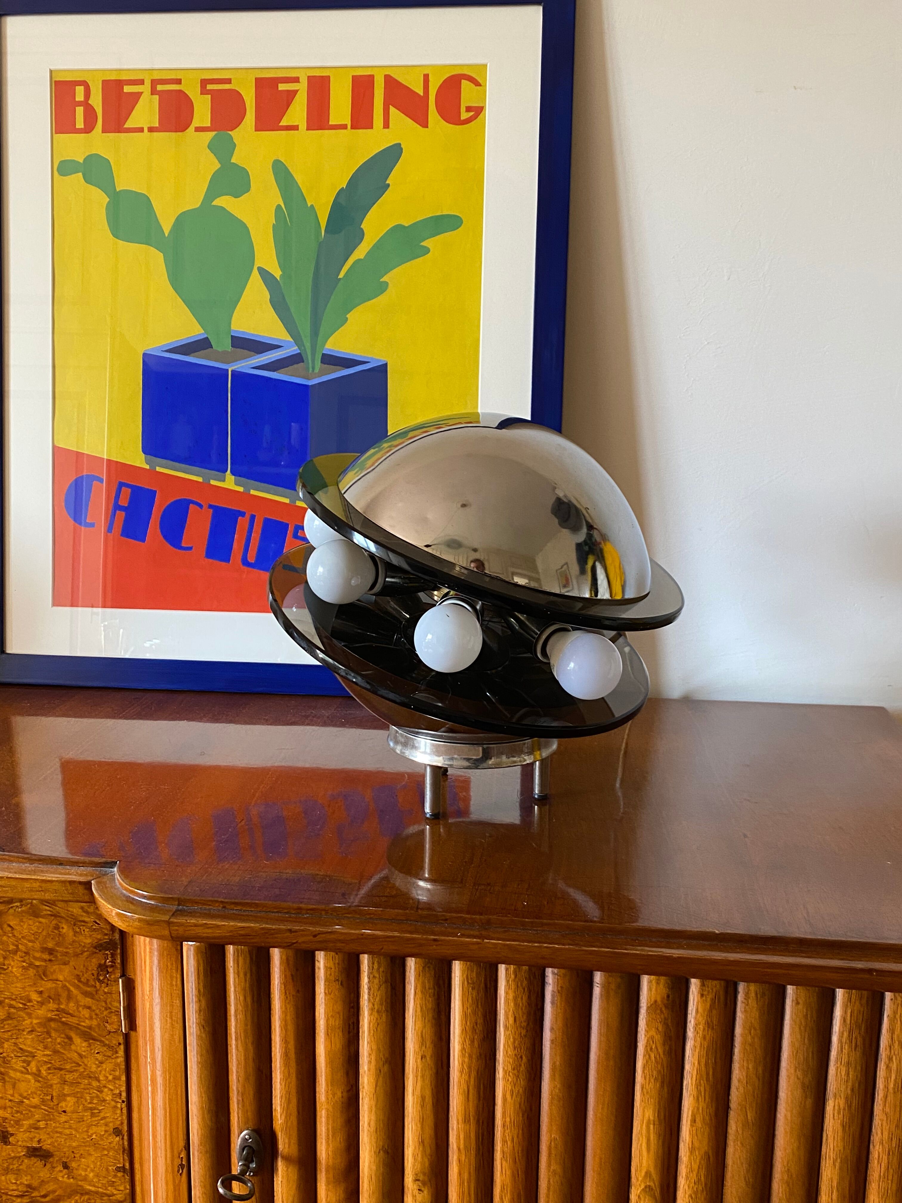 Space age flying saucer Ufo table lamp, Italy 1970s