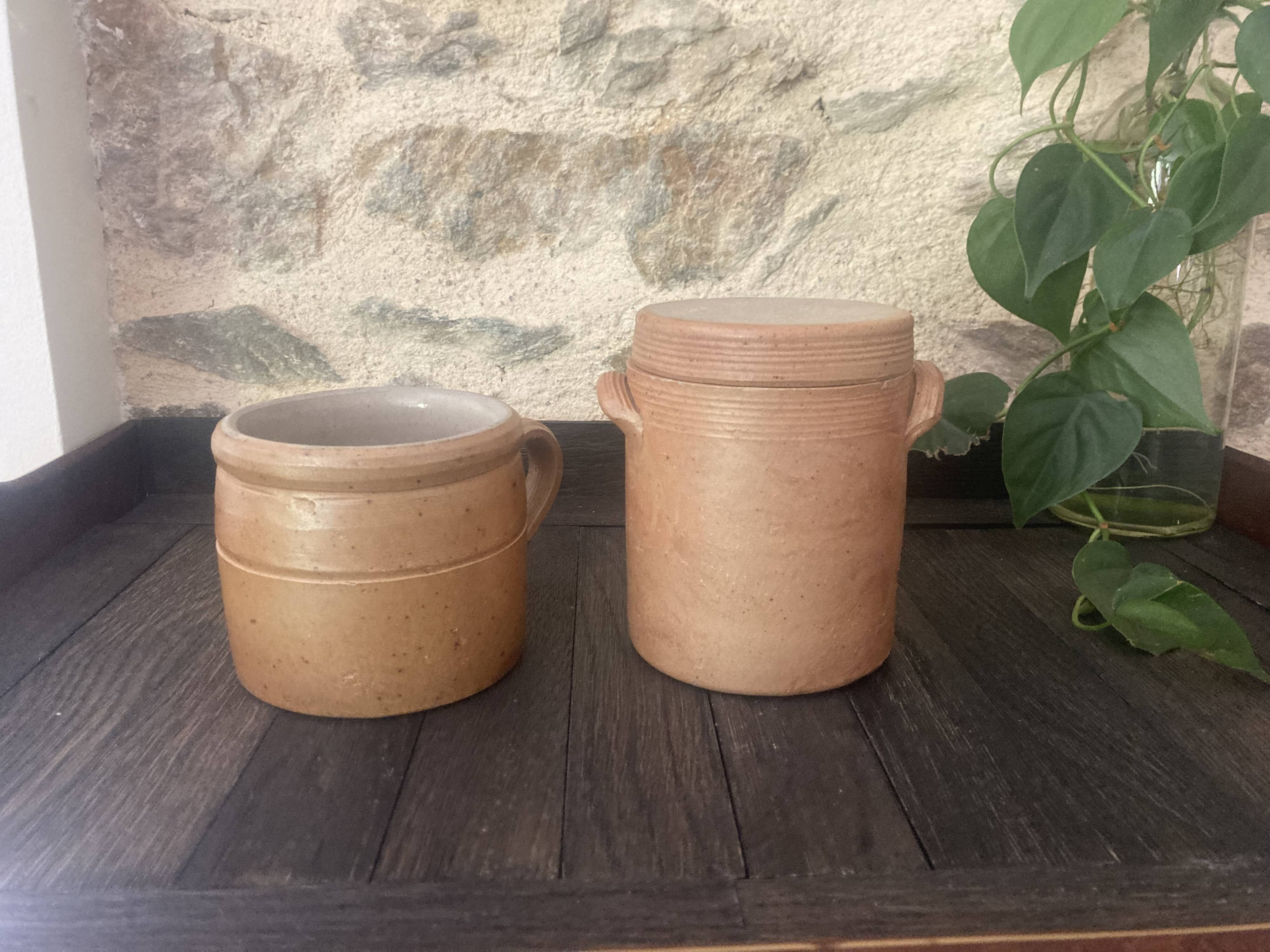 Set of 2 old pots in glazed stoneware