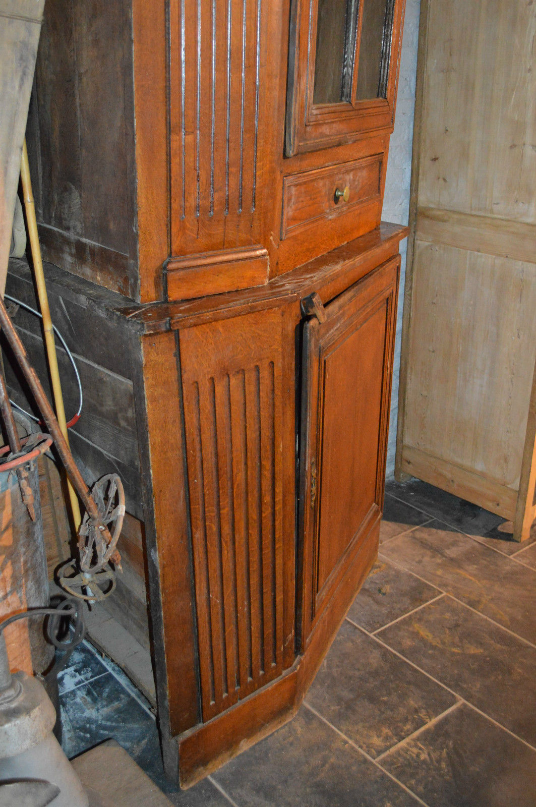 Corner unit / two-body sideboard in oak