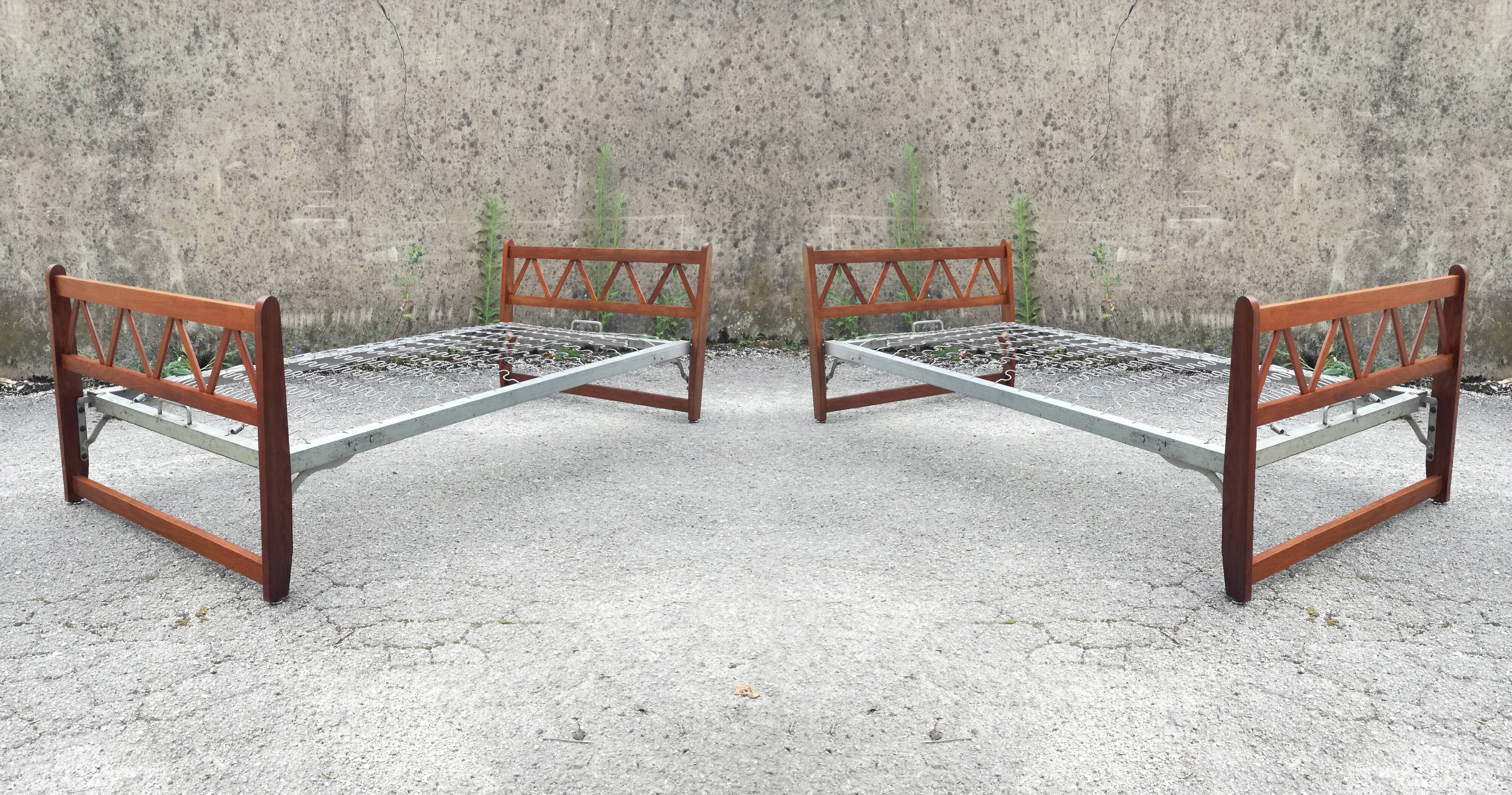 Pair of daybeds with braces 1950