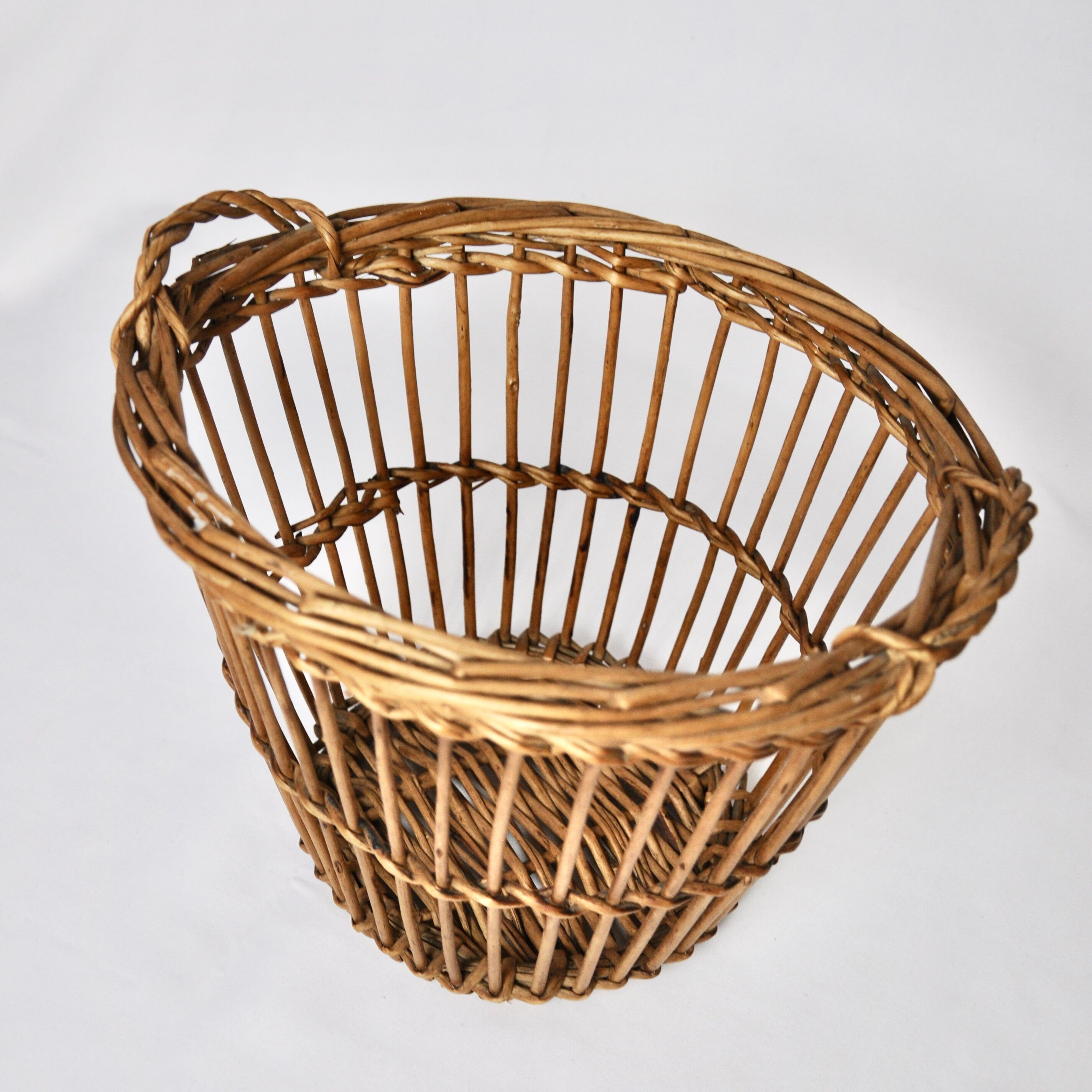 Wicker basket