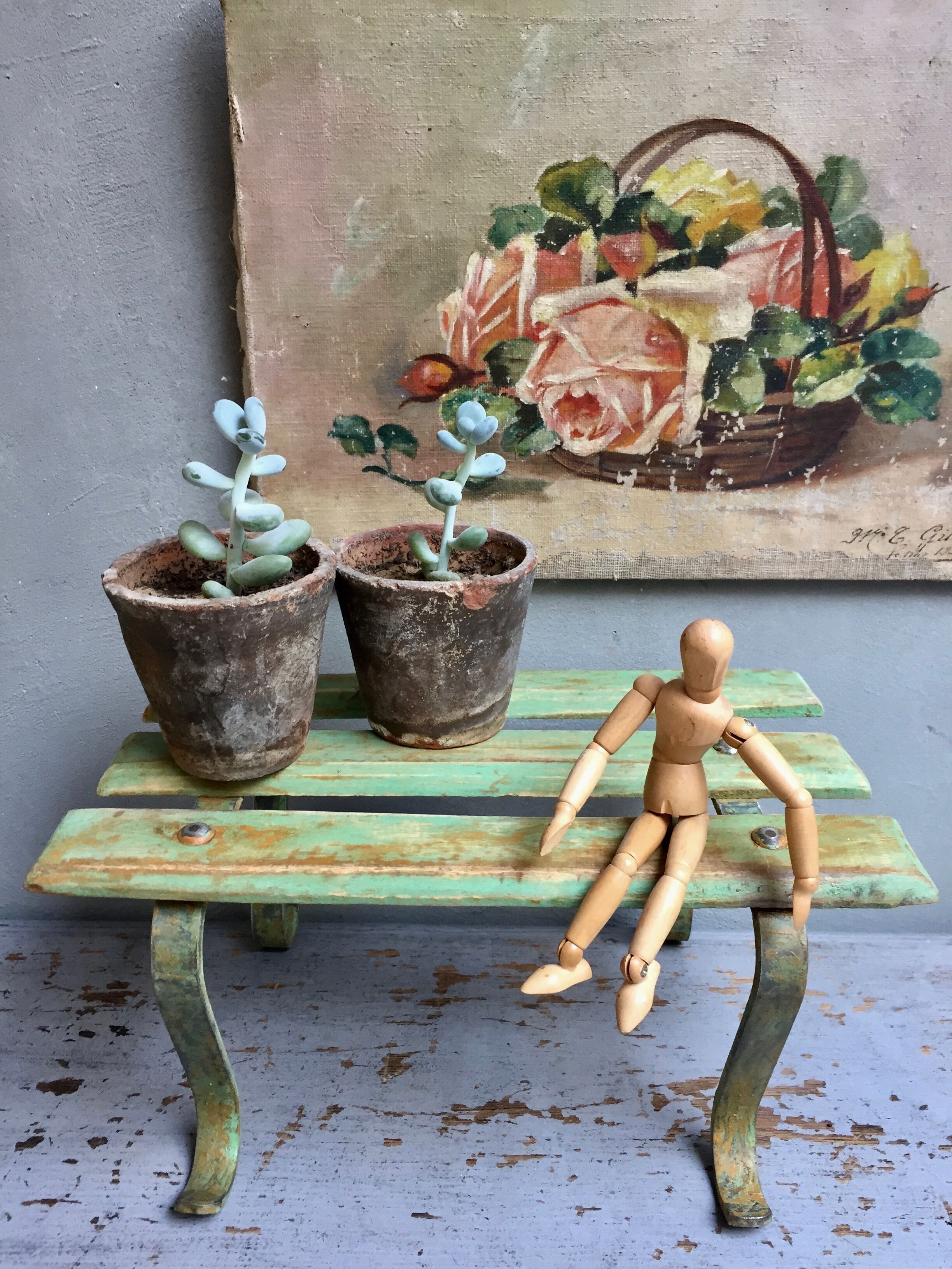 Wabi Sabi trendy bench