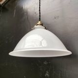 Opaline suspension