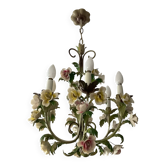 Vintage Italian chandelier in porcelain and tin from the 1950s.