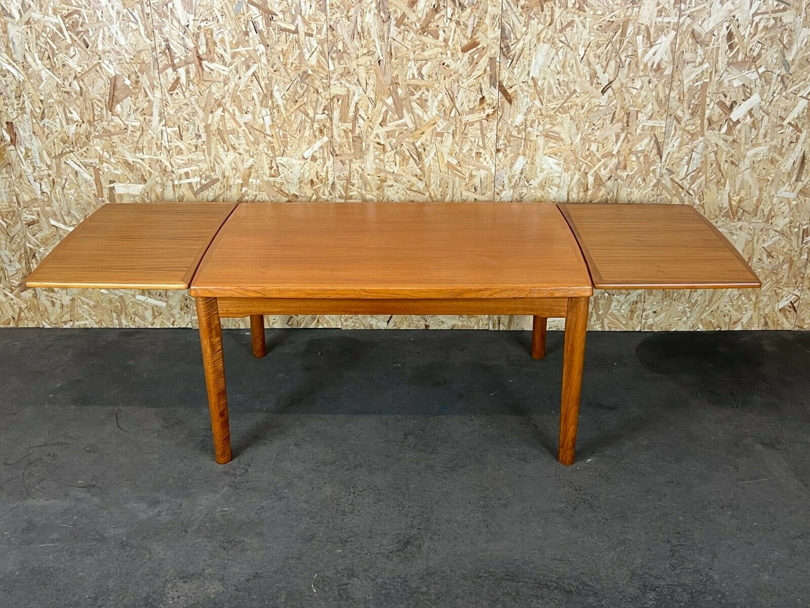Teak coffee table 60/70
