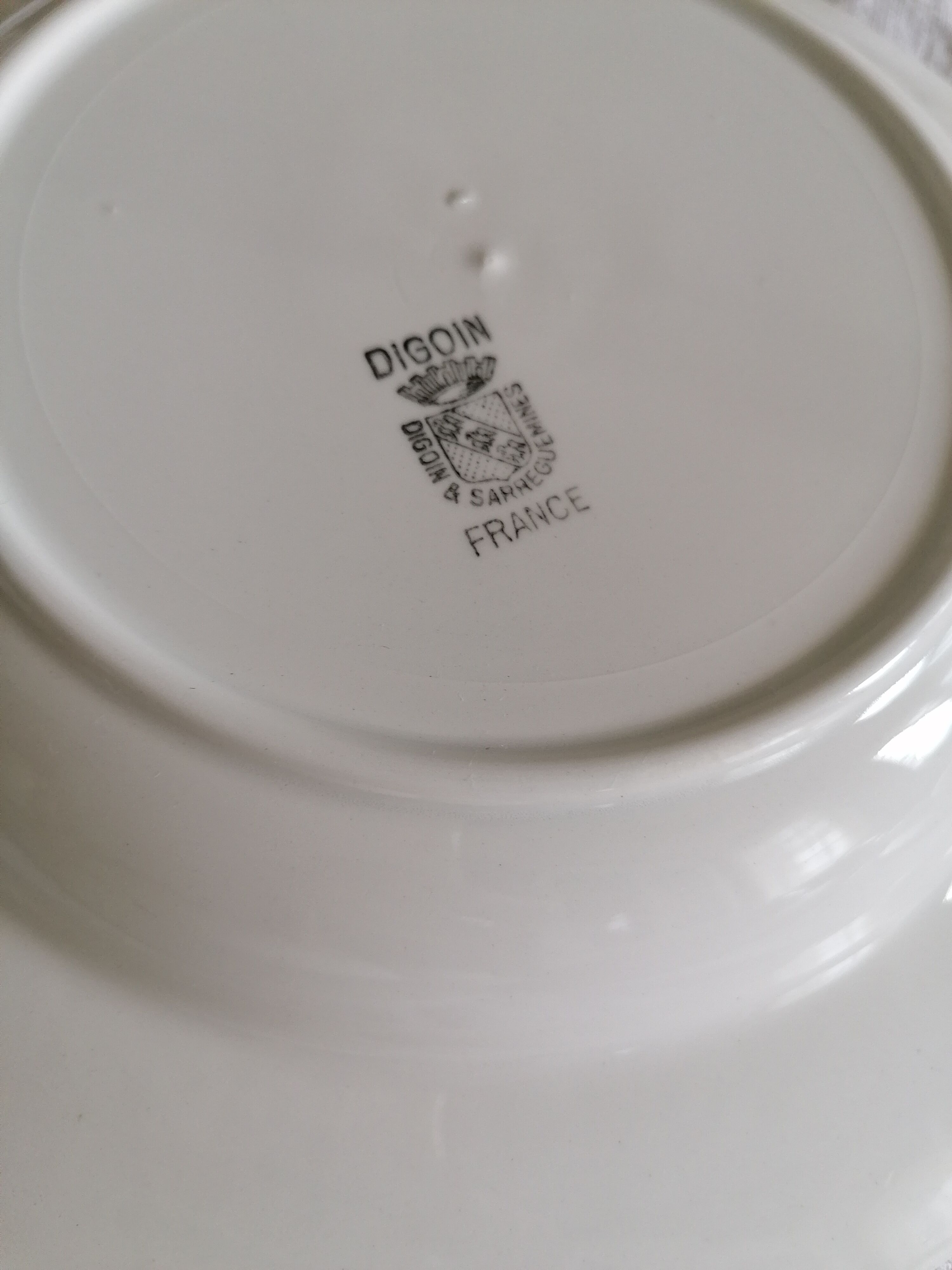 Set of 8 hollow earthenware plates Digoin Sarreguemines