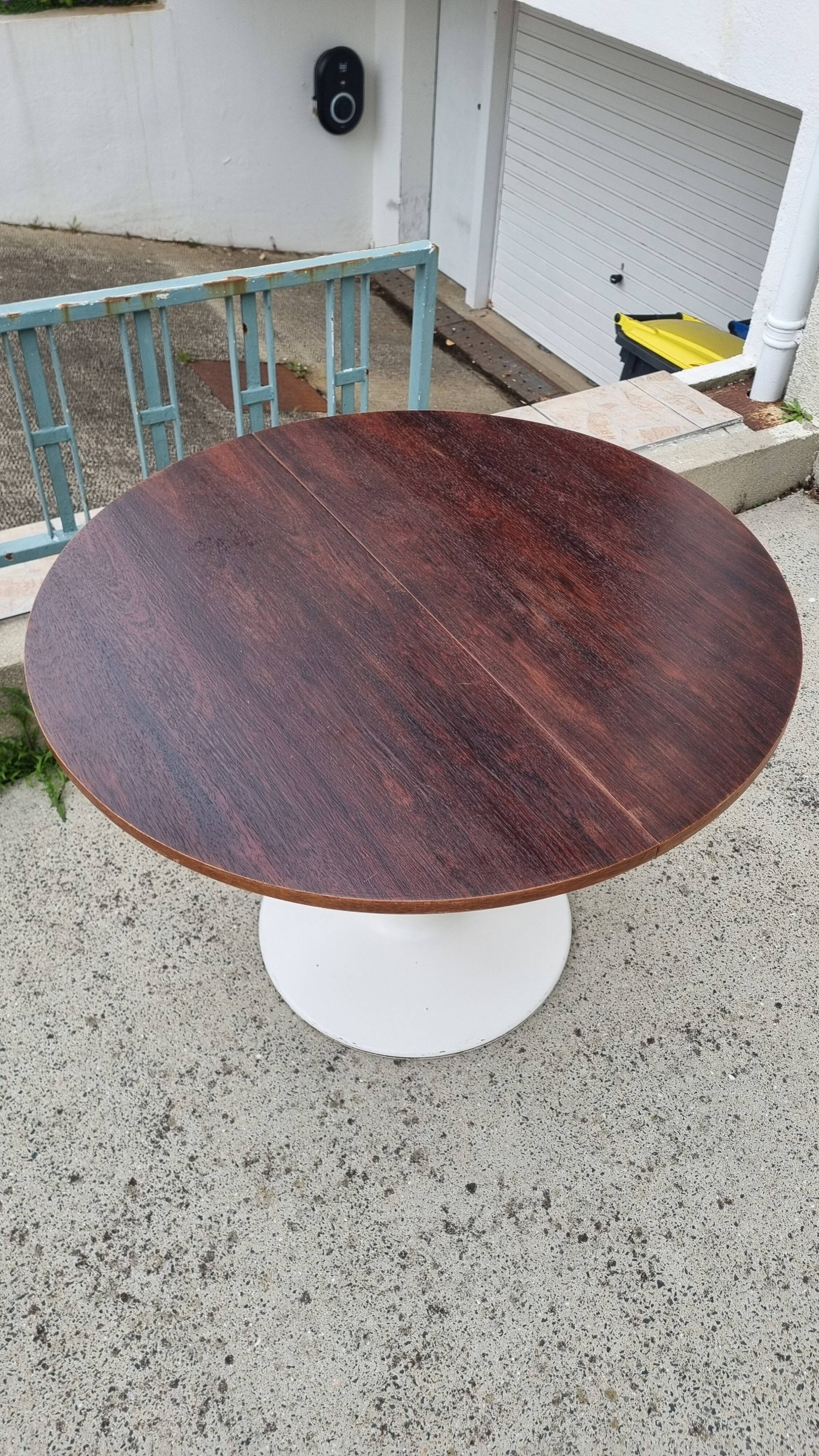 Table tulipe vintage
