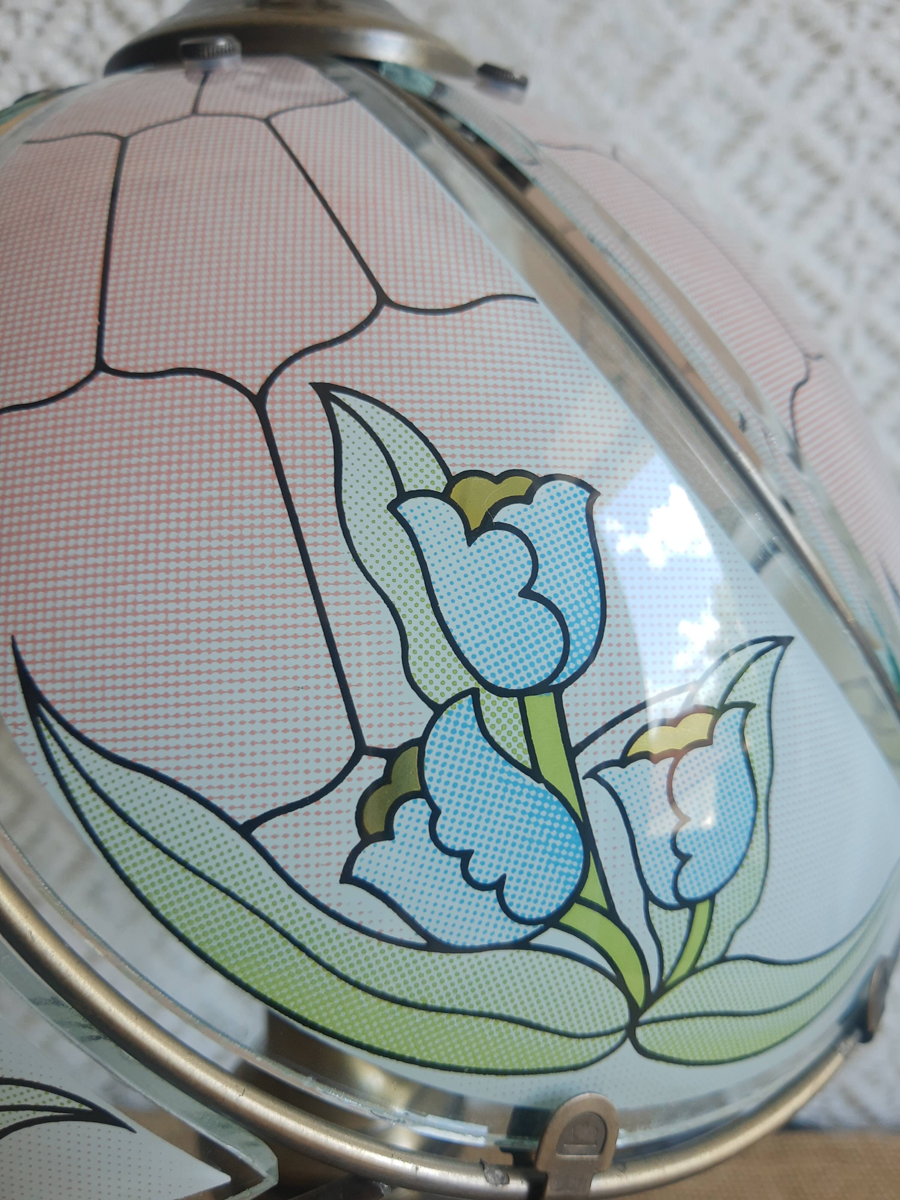 Lamp style tiffany vintage floral pattern