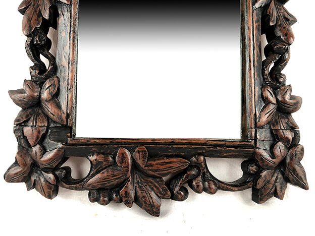 Carved wooden mirror, black forest XIX/early twentieth century
