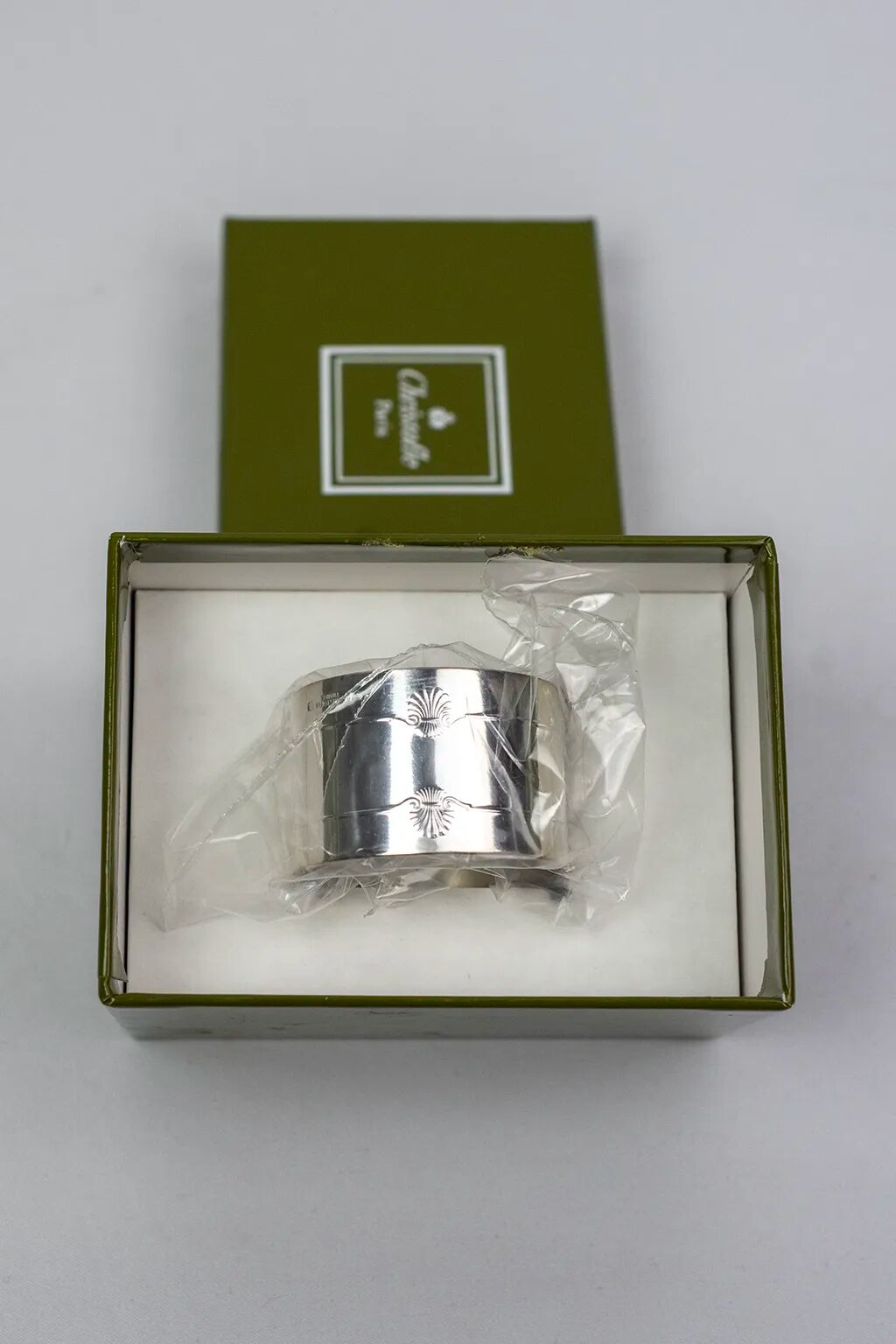 Christofle Vendôme silver-plated napkin ring – New in its box
