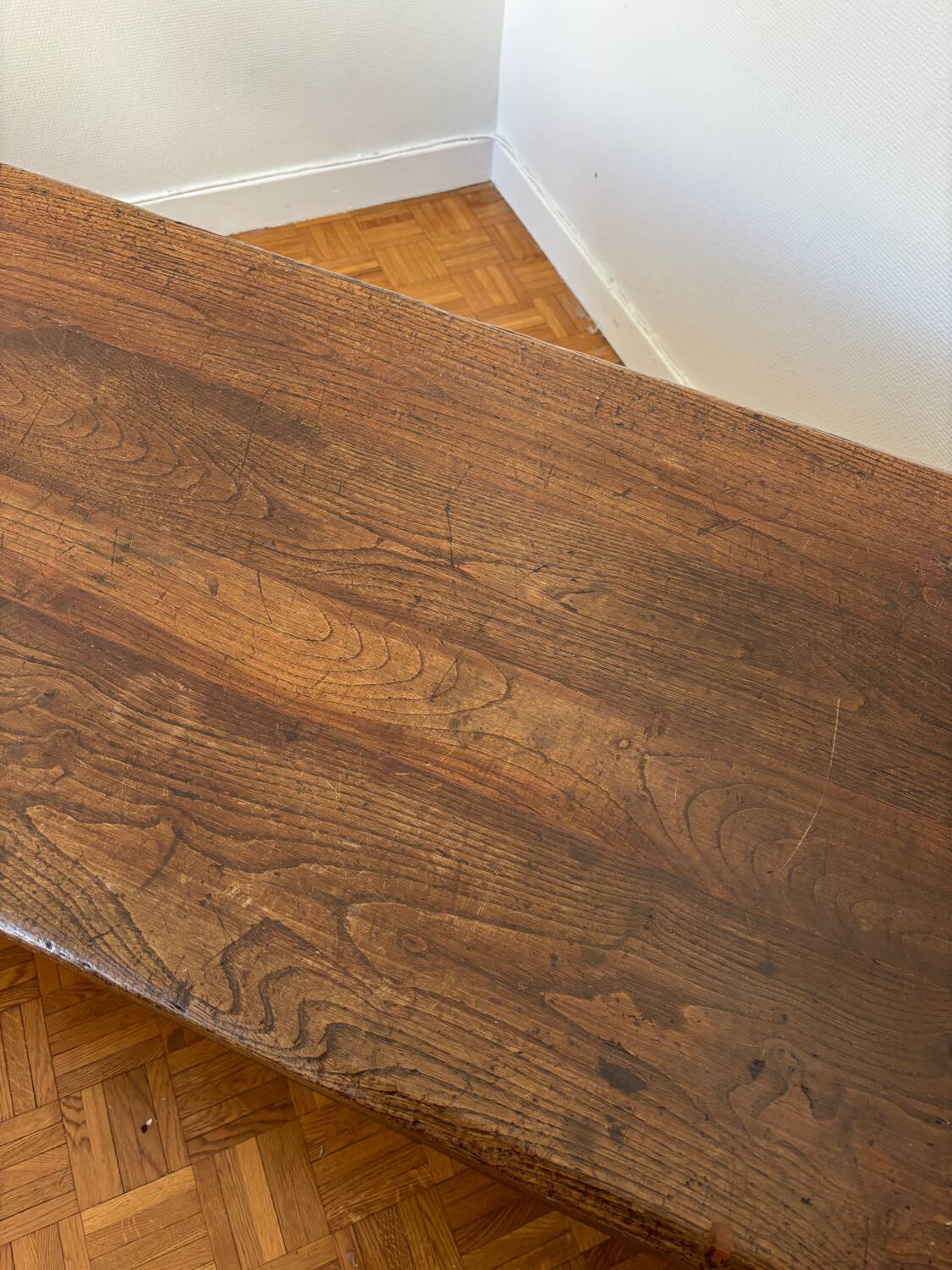 Grand coffre ancien en chêne massif – XIXe – belle patine d’origine