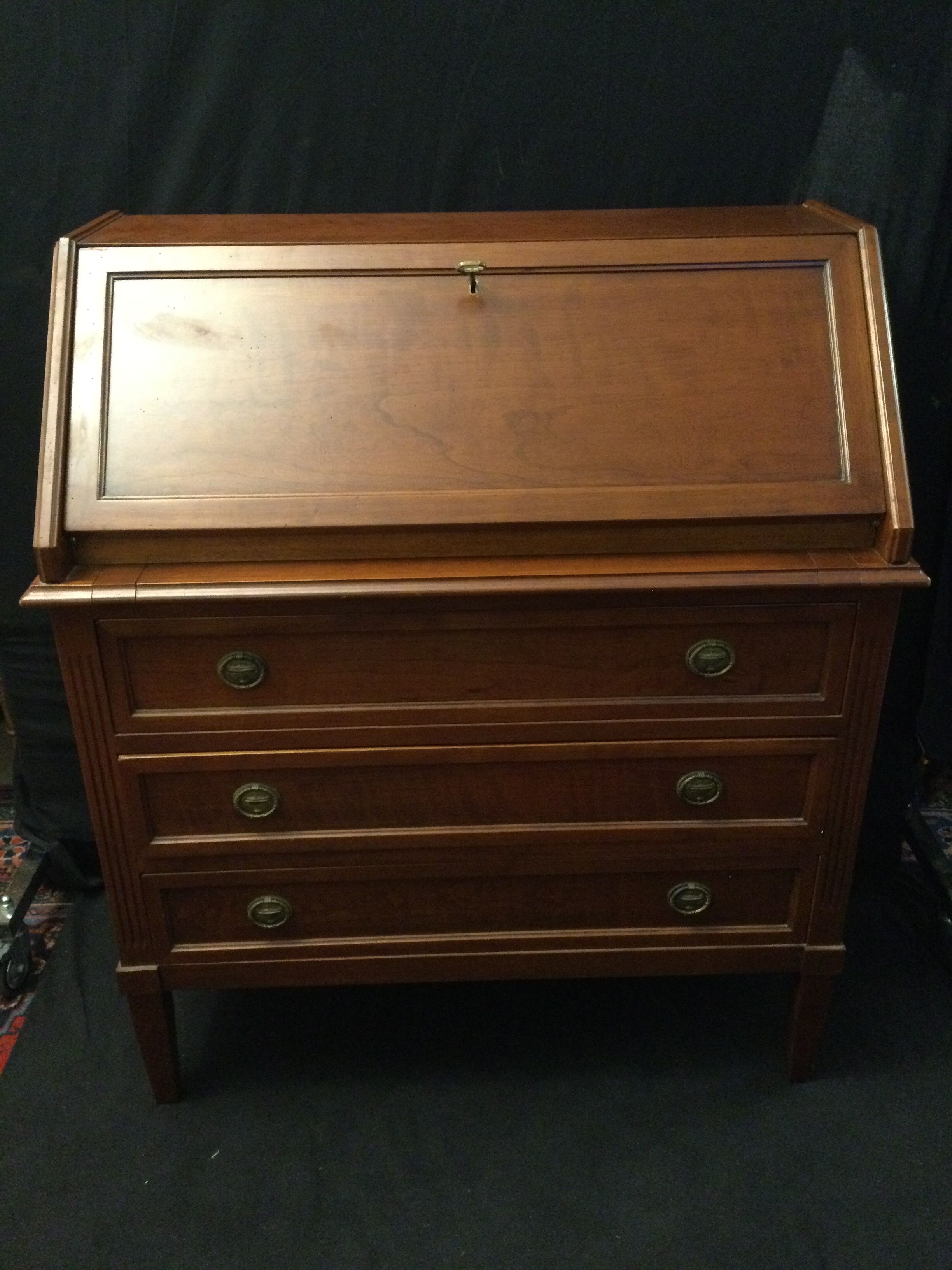 Writing desk in cherry