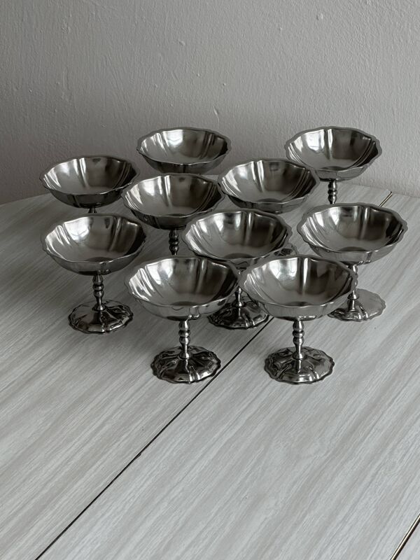 10 coupelles sur pied en inox style Letang Remy