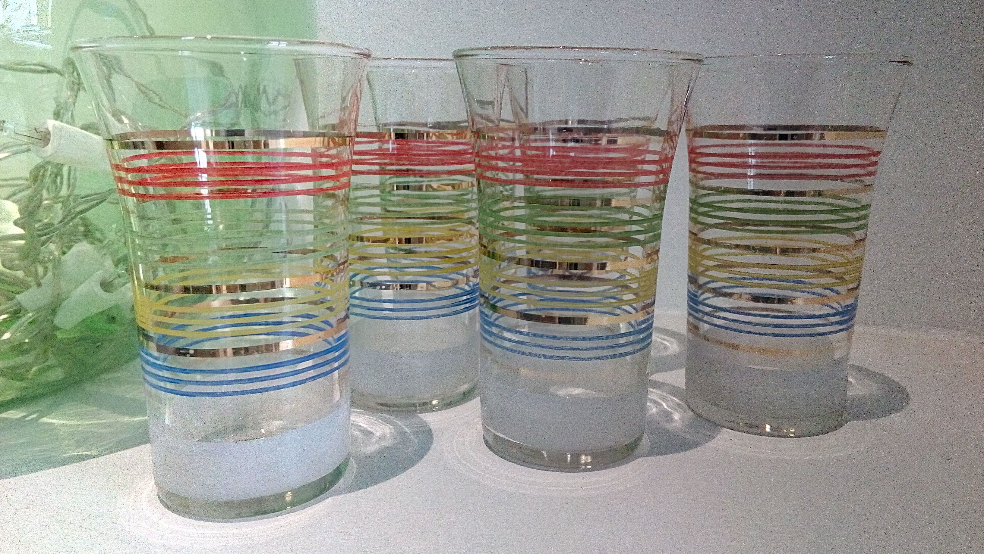 Set of 6 vintage juice glasses with stripes