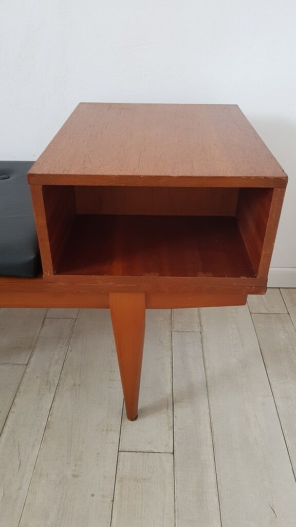 Chippy Heath phone bench