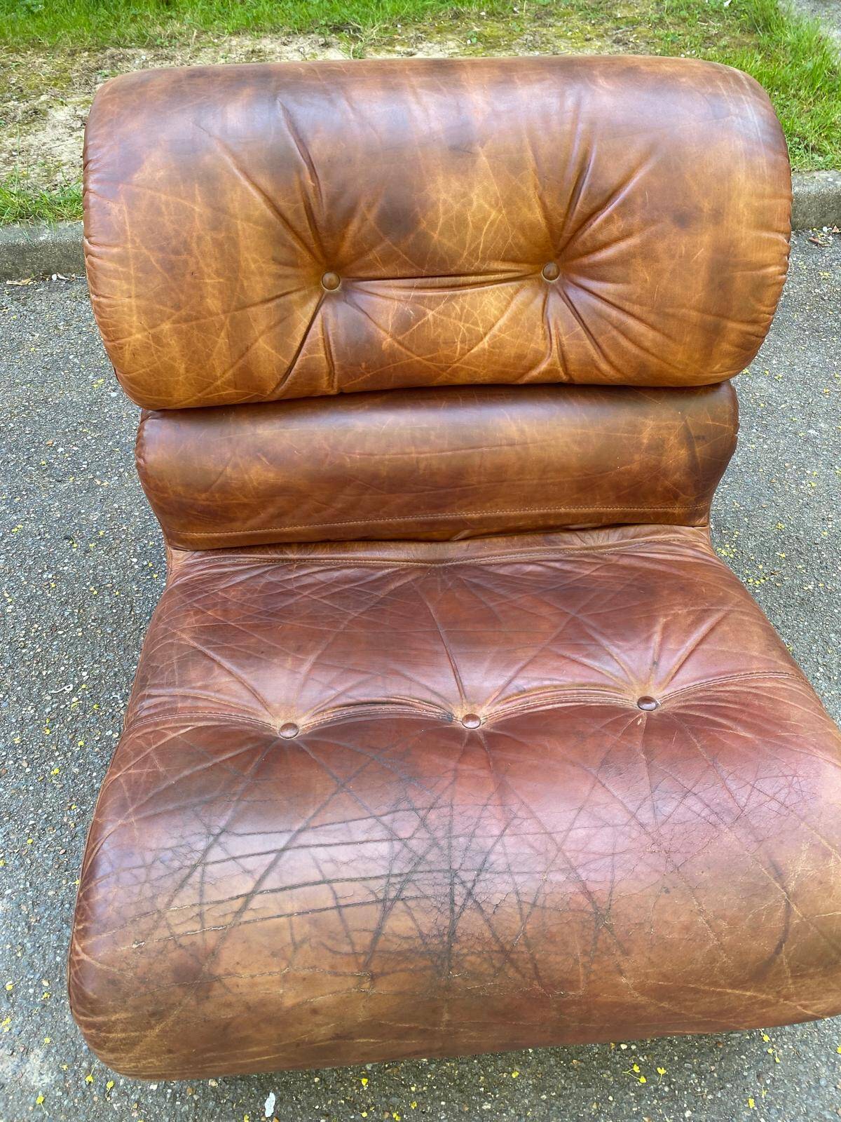 Modular brown leather canapé from Cognac, Italy, 1970.