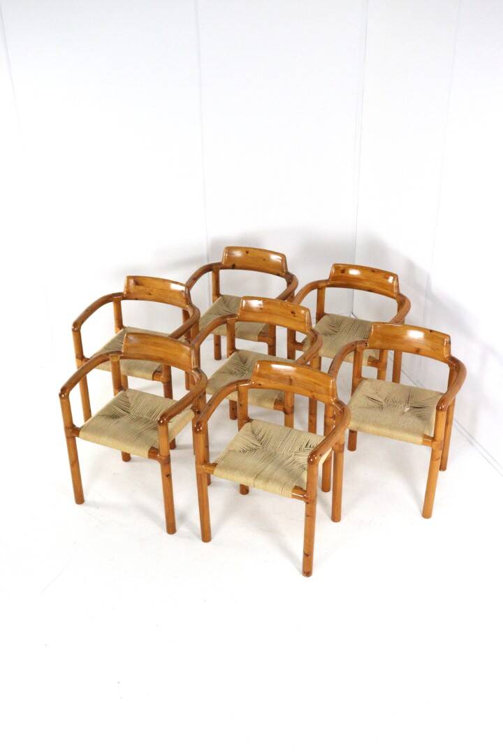 Set of 7 dining room chairs