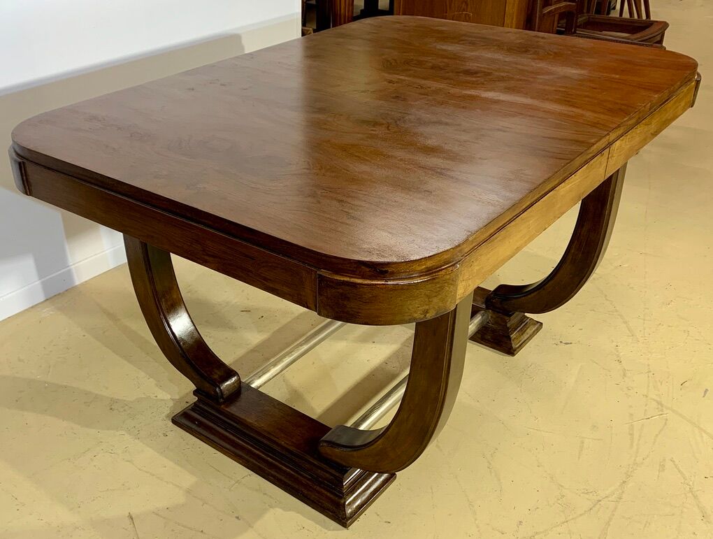 Dining room table Art Deco period in Walnut, base Lyre