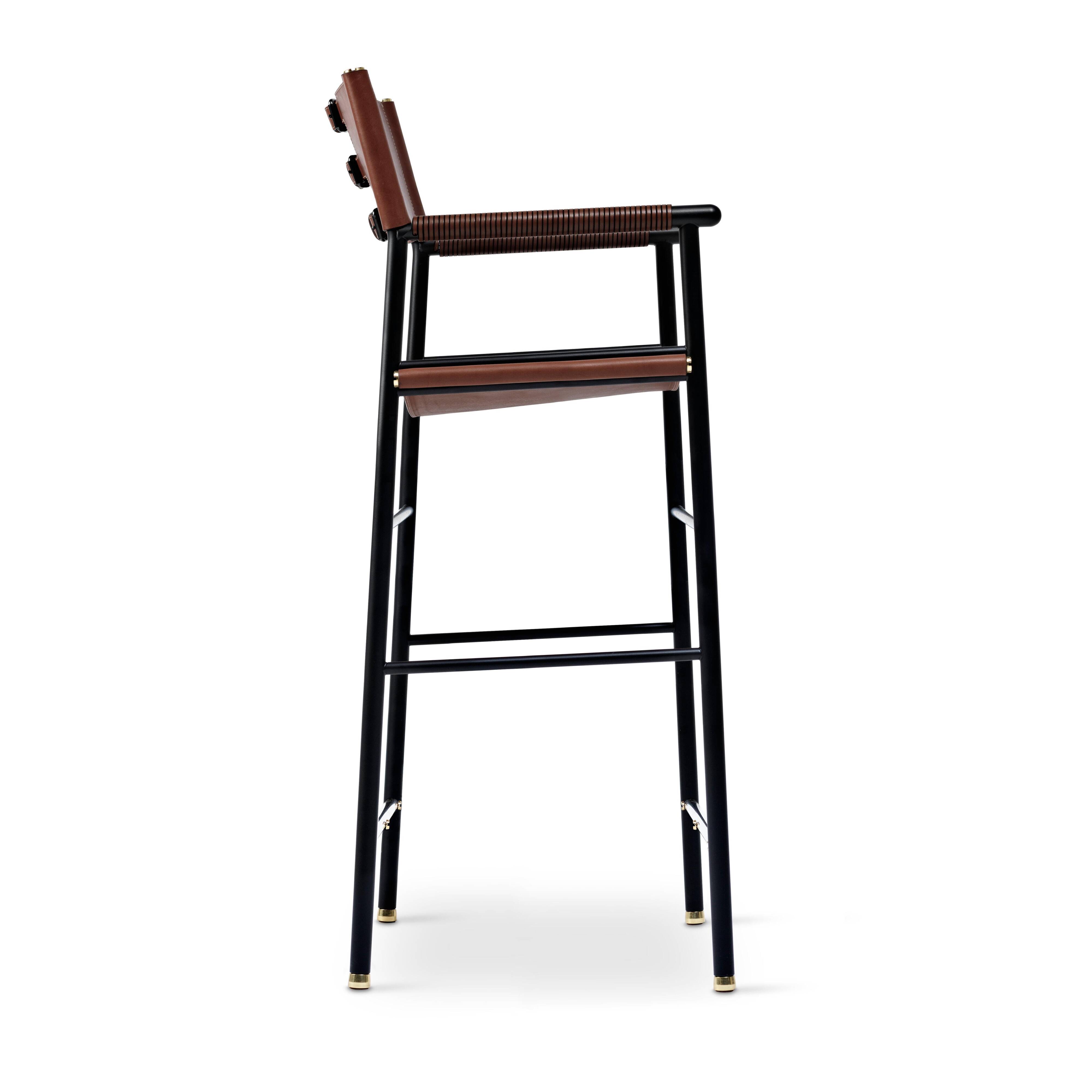 Jeu de 4 Tabourets de bar contemporains avec dossier en cuir marron foncé, caoutchouc noir, métal