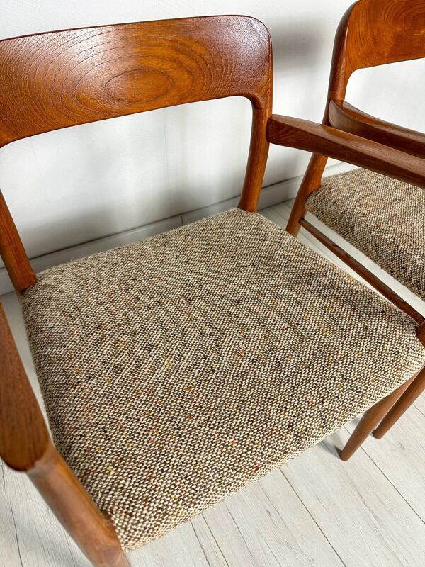 2 chaises de salle à manger danoises en teck n° 56 par Niels O. Møller, années 1950