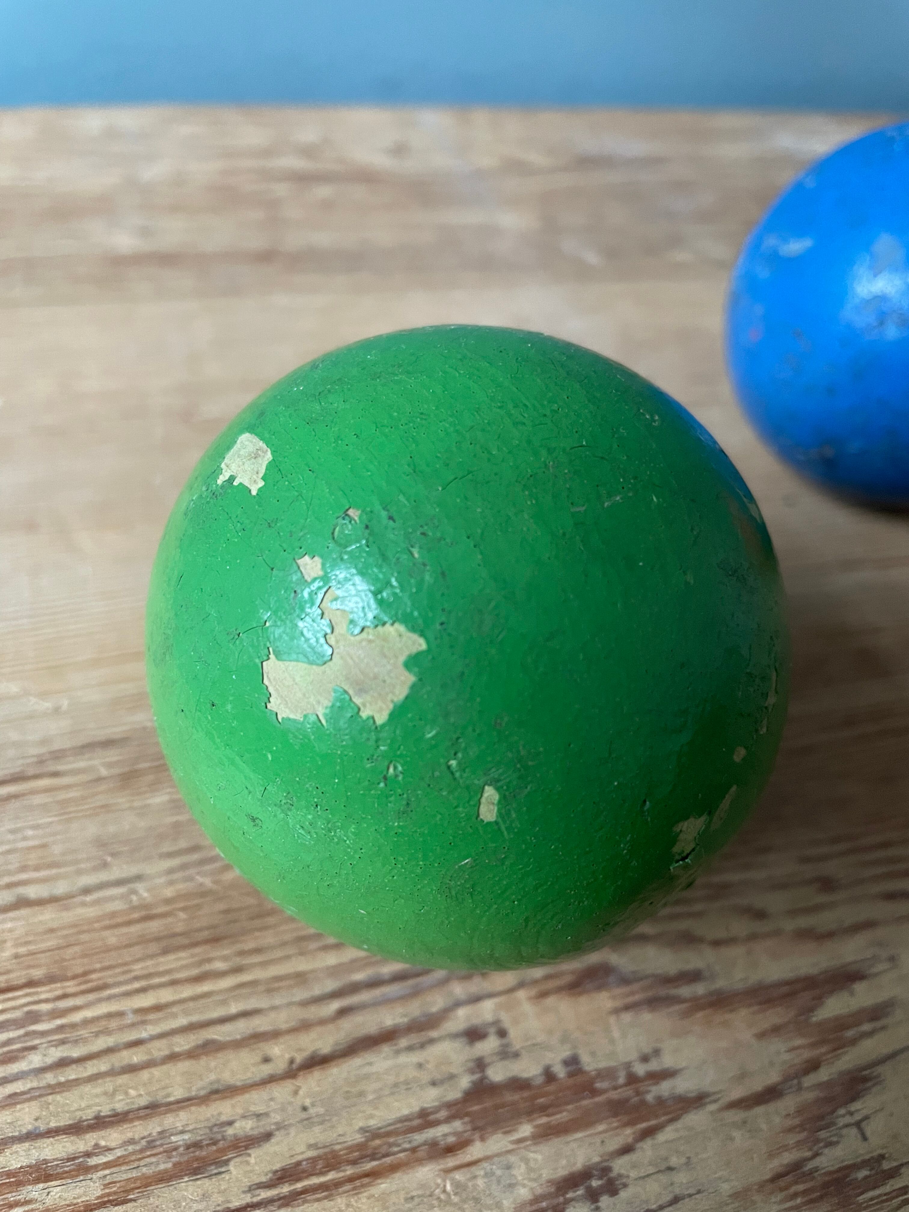 Ancien jeu de quilles en bois