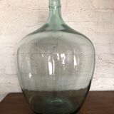 BHV - Lady Jeanne old in molded glass