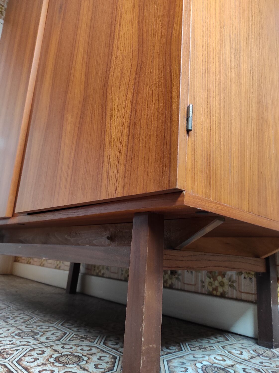 Scandinavian style 2 door wardrobe