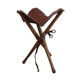 Folding leather fishing stool